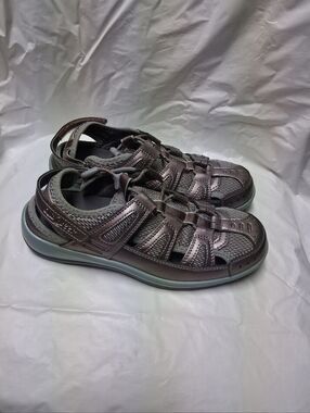 Orthofeet Verona Closed-Toe Sport Sandals in Metallic Gray Sz 9 Womens